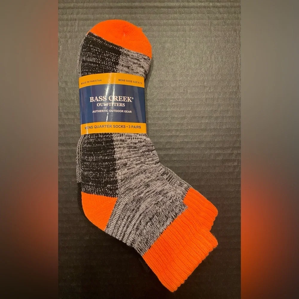 Bass Creek Outfitters 3 Pair Quarter Socks Men's 6-12‎ Orange Black Gray